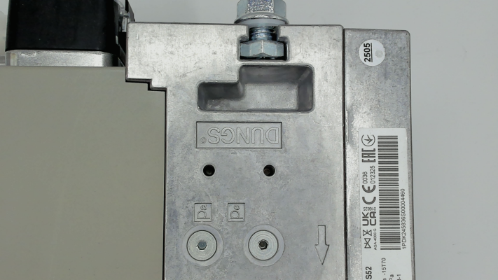 P/N: 245836, Type:  MB-DLE 412 B01 S52 AC230V FS G Dungs
